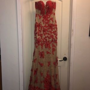 Sherri Hill tan and red lace prom dress